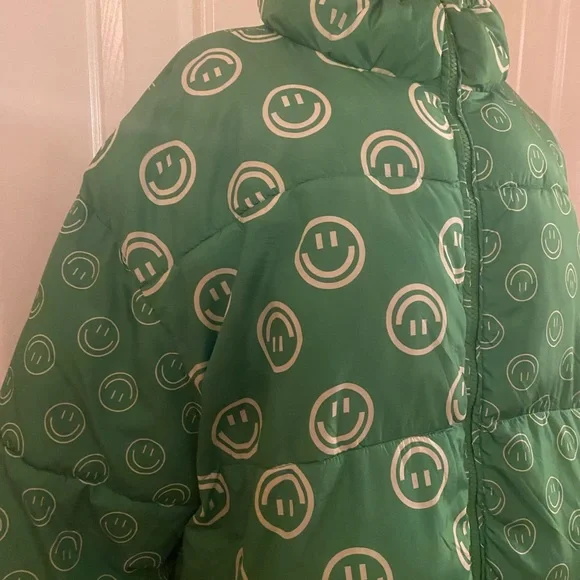 Native Youth Green Smiley Puffer Jacket Size 18.